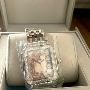 Michele watch model number
MWW06T000266